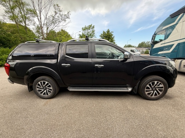 918951-4 Nissan Navara Dubbelhytt 2.3 dCi 4WD Manuell, 163hk, -2016