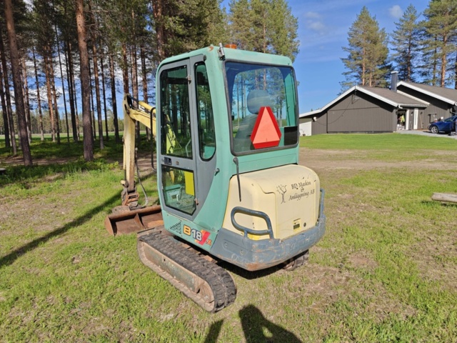 1484365-5 Grävmaskin Yanmar B18EX Ink släp