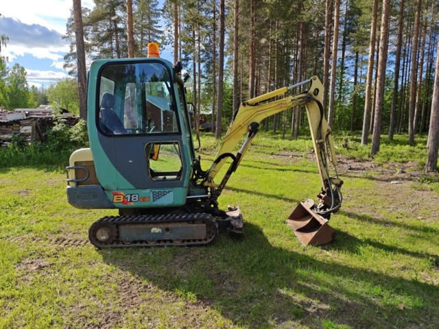 1484365-8 Grävmaskin Yanmar B18EX Ink släp
