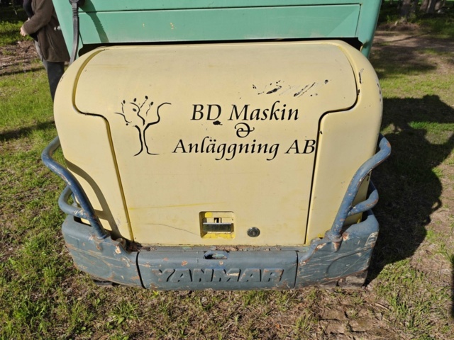 1484365-34 Grävmaskin Yanmar B18EX Ink släp