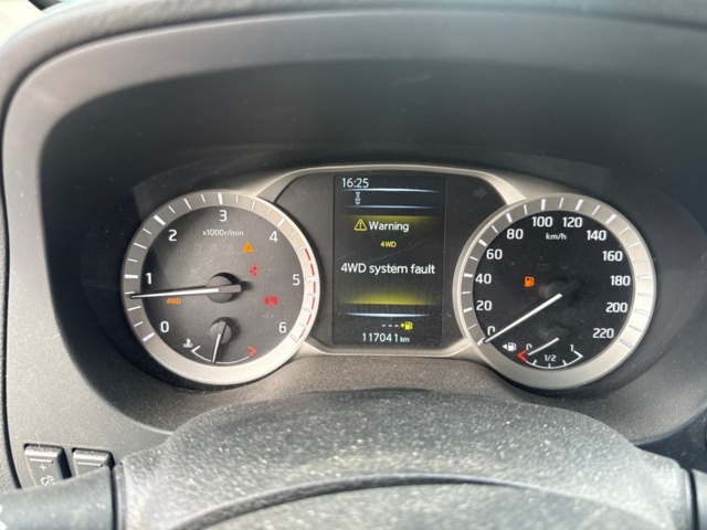 918951-28 Nissan Navara Dubbelhytt 2.3 dCi 4WD Manuell, 163hk, -2016