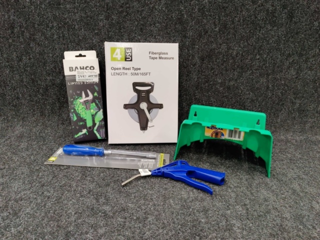 1540173-1 Wrench, Measuring tape 50m, Blow gun etc.