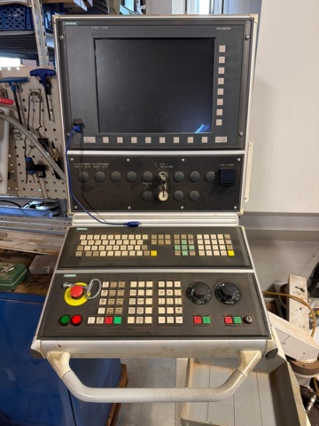 1540838-2 Vario 1 AXA, fräsmaskin