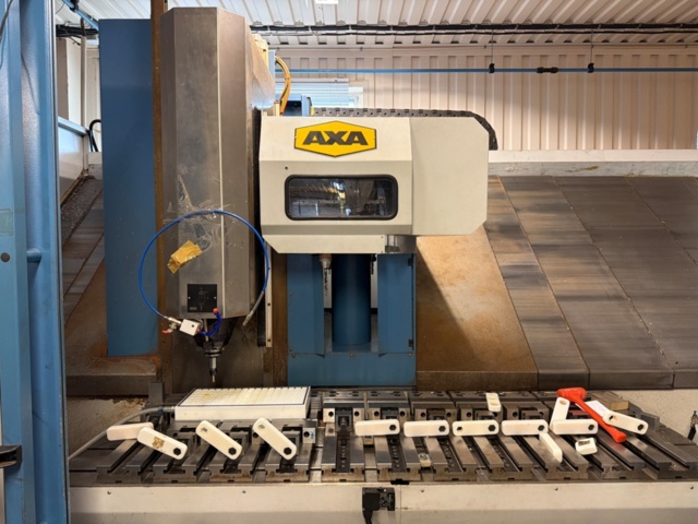 1540838-3 Vario 1 AXA, fräsmaskin