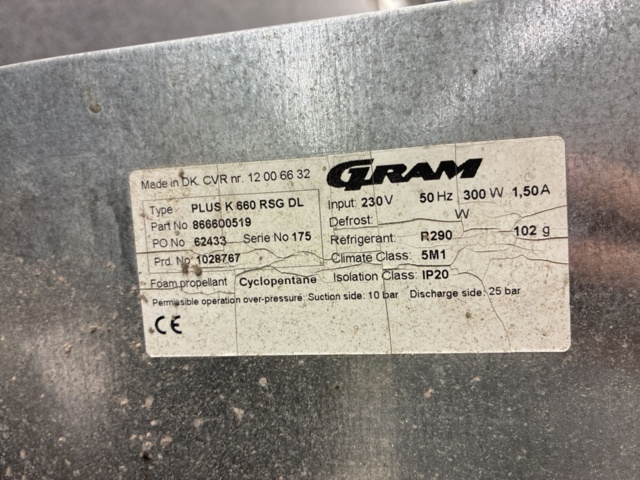 1540740-9 Kylskåp Gram PLUS K 660 RSG DL