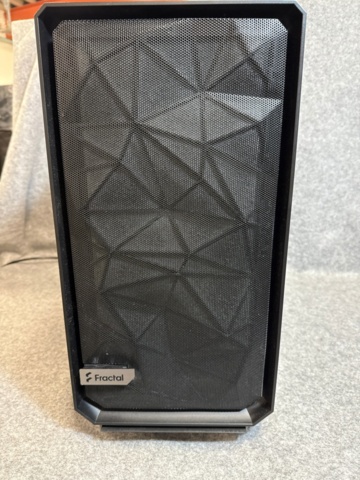 1529404-4 Stationär speldator - Fractal Design Meshify C