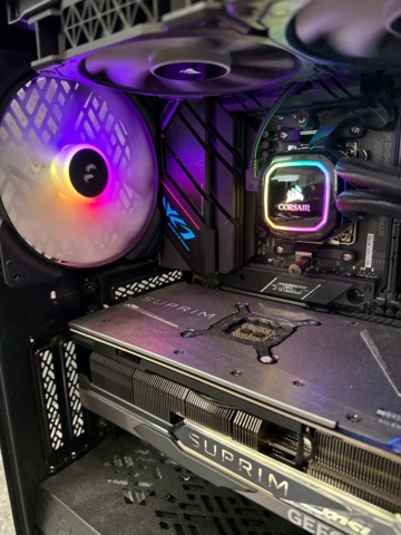 1529405-8 Stationär speldator - Fractal Design