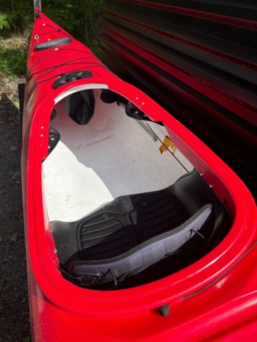 1535885-14 Kayak package with accessories and storage rack – Liker Kayaks Expedition 17.2 & Papaboards