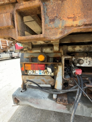 1529761-31 Flatbed truck - Scania T143 HL 6X2 46 -1990
