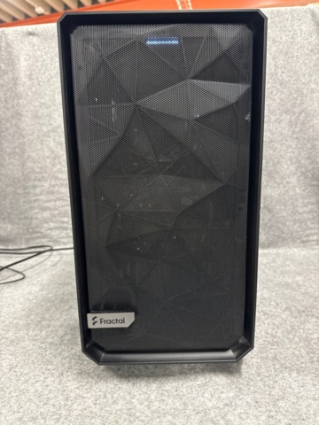 1529406-4 Stationär speldator - Fractal Design