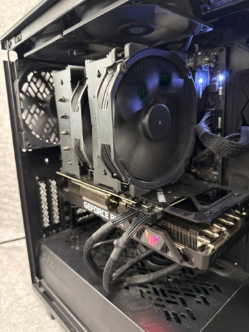 1529406-8 Stationär speldator - Fractal Design