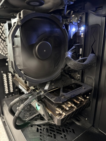 1529406-11 Stationär speldator - Fractal Design