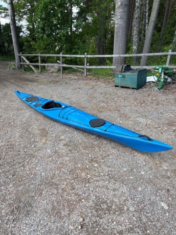 1535891-1 Kayak with paddle - Point 65°N Crunch