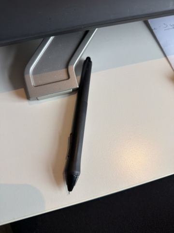 1533205-2 Drawing tablet and scanner - Wacom, Plustek