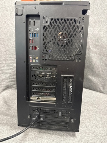 1529408-3 Stationär speldator - Fractal Design Meshify C