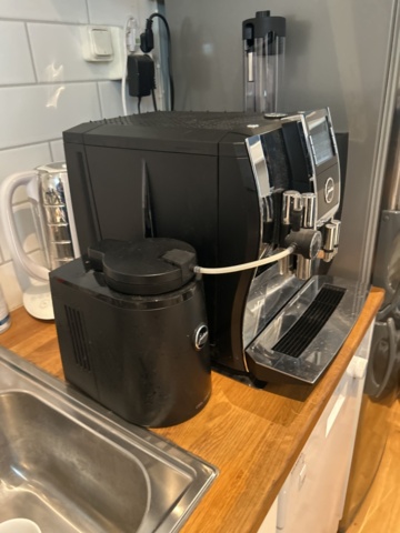 1521903-4 Kaffemaskin med tillbehör - Jura Impressa Z9