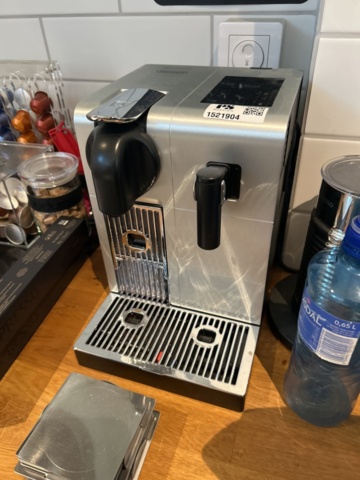 1521904-1 Kapselkaffemaskin med tillbehör - Nespresso De'Longhi