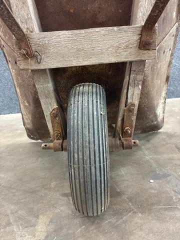 1531035-52 Motionscykel, luftkompressor, cylindergräsklippare, skottkärra m.m.
