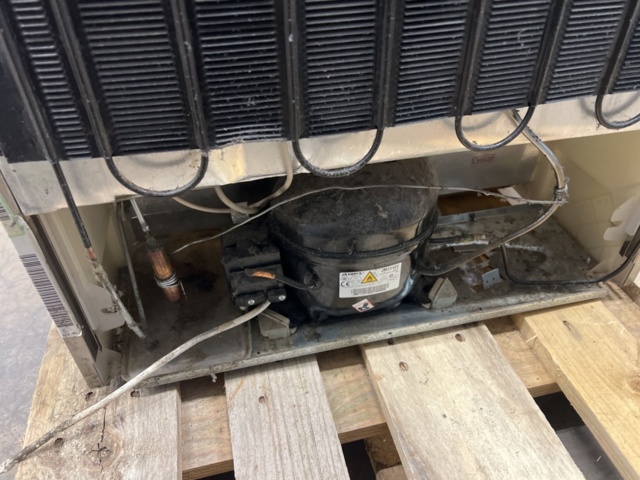 1540816-10 Underbänkfrys Liebherr GGU 1550