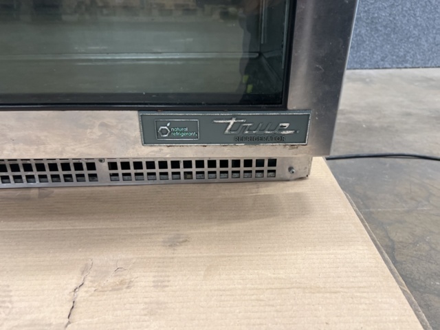1540815-4 Kylskåp True Manufacturing TUC-24G-HC-FGD01