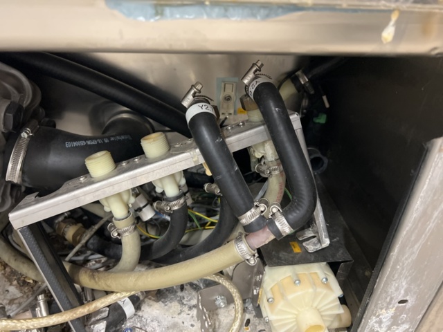 1540814-11 Tunnel dishwasher Winterhalter