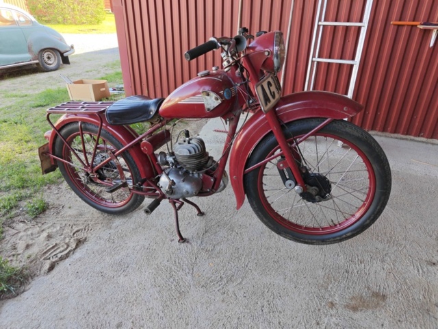 1485370-1 Veteranmotorcykel Husqvarna Modell 30 "Rödmyra" -1953