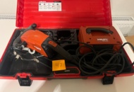 1284930 Diamantslipmaskin med tillbehör - Hilti DG 150 + DPC 20