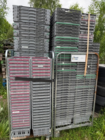 1405942-1 Parti plastbackar – 169 st