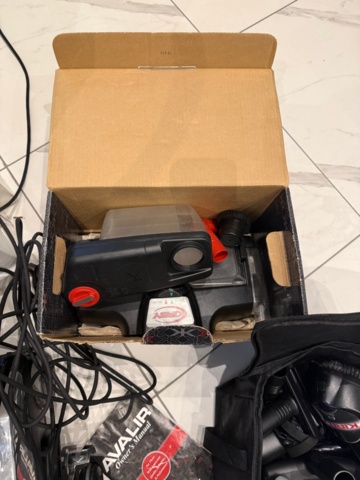 1405944-5 Kirby Avalir vacuum cleaner with carpet cleaning system and accessories