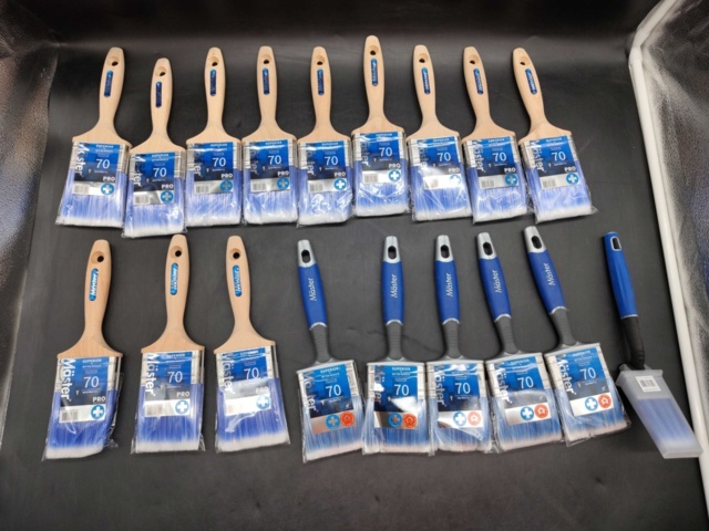 1540951-1 Brushes - Master, 70 mm