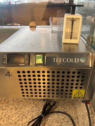 1535502-6 Kylbänk med kylränna, arbetsbänk och hylla - Tefcold