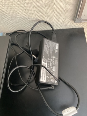 1473448-8 Laptop - Lenovo