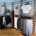 1447169-16 Parti med Dam / Herrkläder från klädbutik