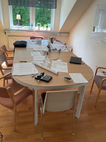 1473444-2 Konferensbord och stolar