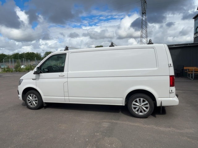 1427861-6 Volkswagen Transporter T30 2.0 TDI BMT DSG Sekventiell, 2019, 22371km