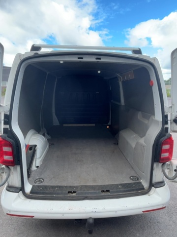 1427861-31 Volkswagen Transporter T30 2.0 TDI BMT DSG Sekventiell, 2019, 22371km