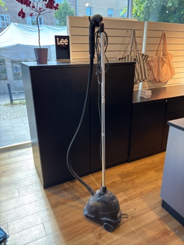1447173-3 SteamOne PR02000