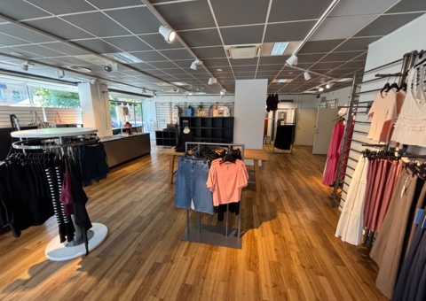 Bild som representerar auktionen - Jeansbutiken i Nynäshamn AB i konkurs