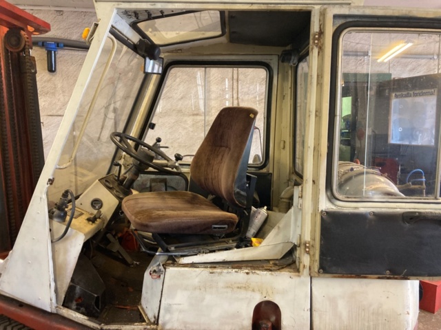 1320418-8 Datsun gastruck PF-02 inkl tippcontainer