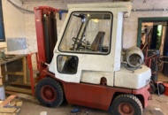 1320418 Datsun gastruck PF-02 inkl tippcontainer