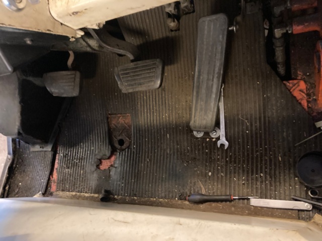 1320418-12 Datsun gastruck PF-02 inkl tippcontainer