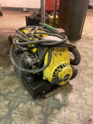 1320426-1 Bensin driven svets Esab KHD170H