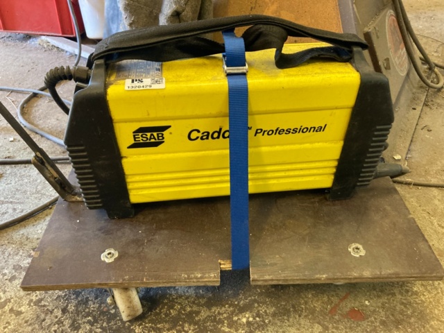 1320429-1 Svets Esab Caddy Professional 200