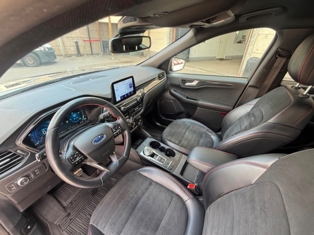 1534412-26 Ford Kuga Plug-In Hybrid E-CVT, 225hk, 2020