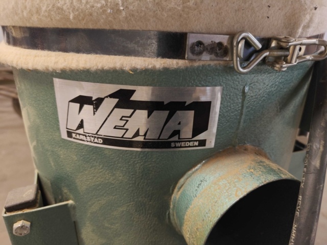 1485389-3 Spånutsug på stativ - Wema