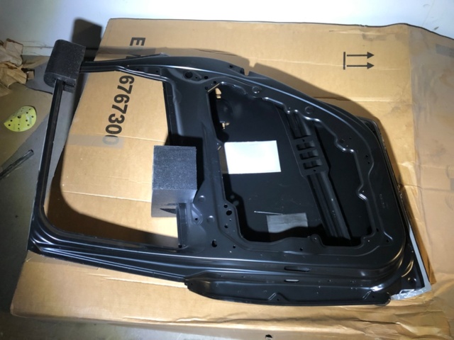 1541400-2 Volvo XC-60 rear door