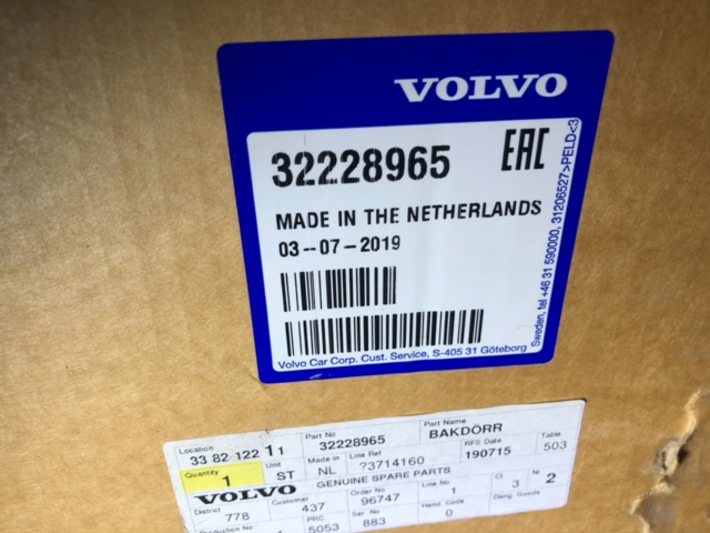 1541400-5 Volvo XC-60 rear door