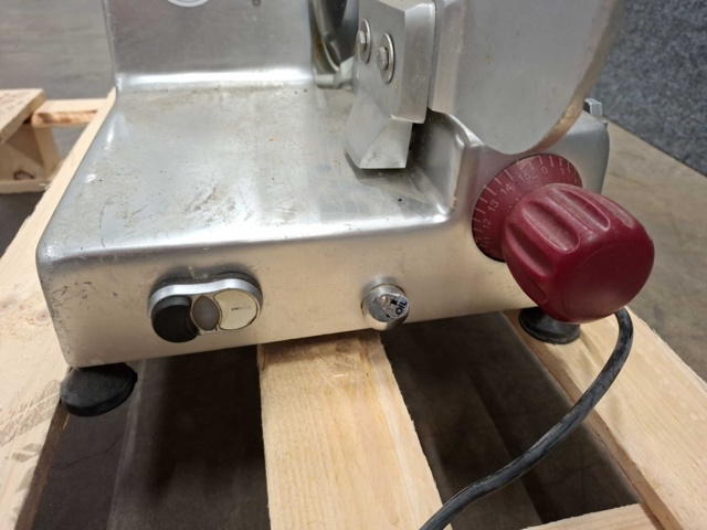 1541316-3 Skärmaskin Avery Berkel