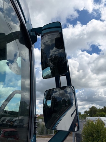 1368098-45 Dragbil - Volvo FH 62 TT -2016