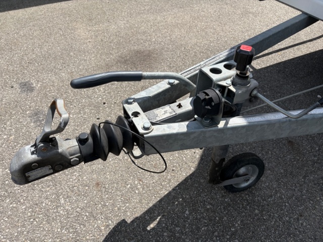 1368099-18 Skåpsläp - Brenderup CE100035R -2021